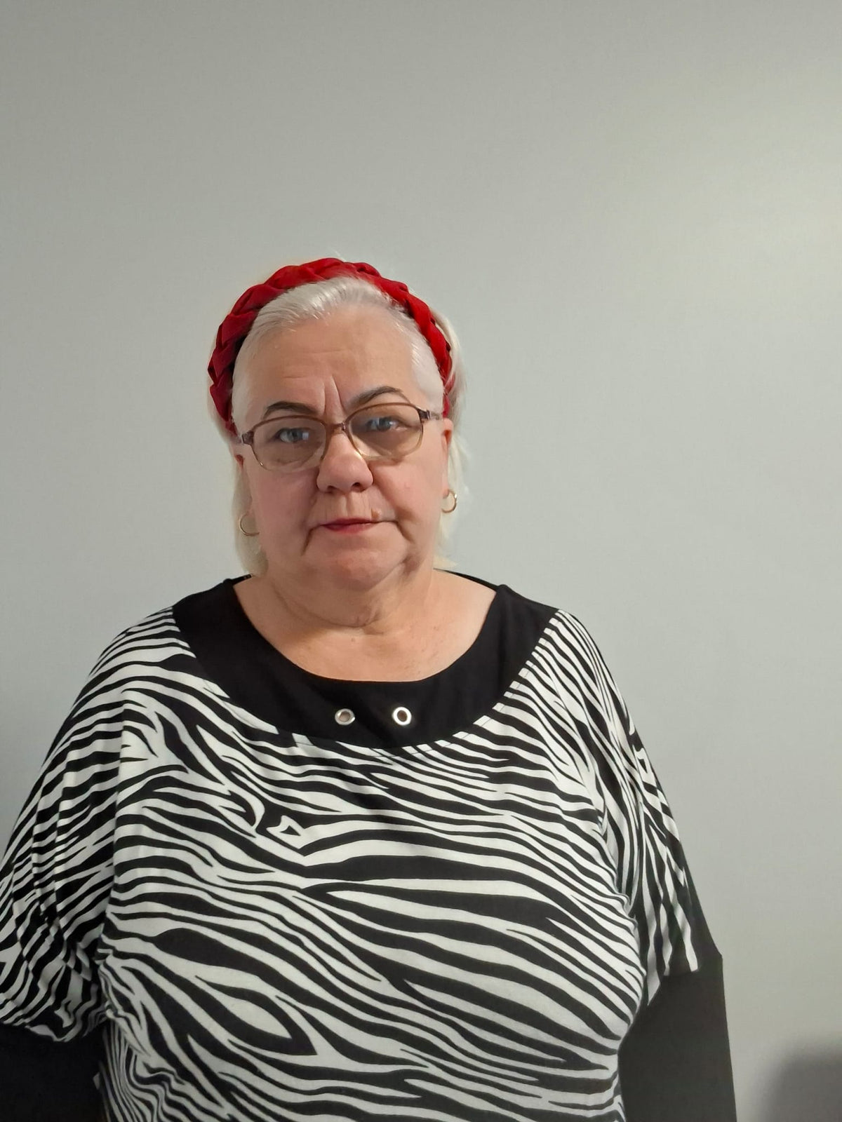 Pintas satininis lankelis – raudonas